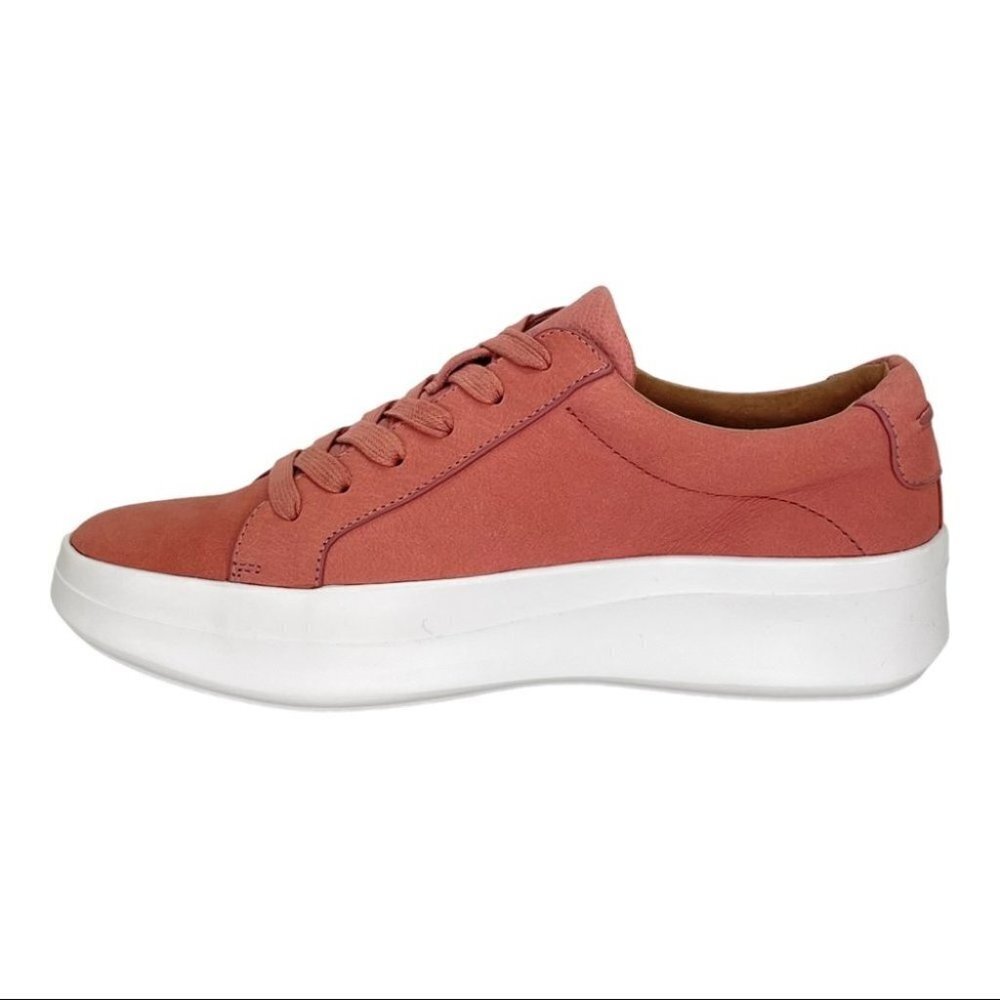 Gentle Souls by Kenneth Cole Rosette Pink Leather Womens Sneakers - Picture 3 of 12